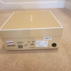 Michael Kors Platfirm Sandal Storage Box